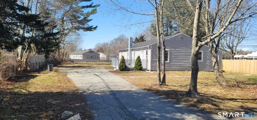 11 Vergennes Ct, Groton, CT, 06340-4717 | Card Image