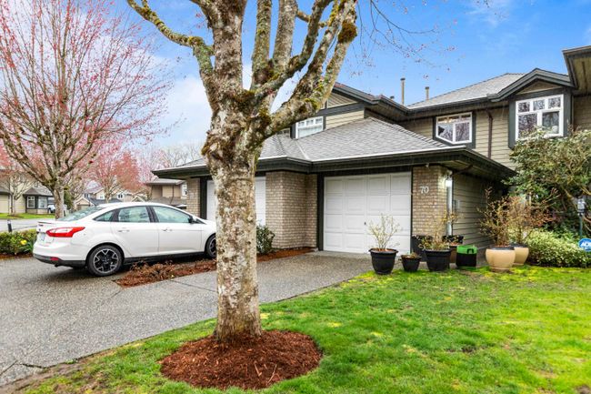 70 - 11737 236 Street, Townhouse with 3 bedrooms, 2 bathrooms and 3 parking in Maple Ridge BC | Image 3
