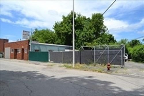 489 Middlesex St, Lowell, MA, 01851-1402 | Card Image