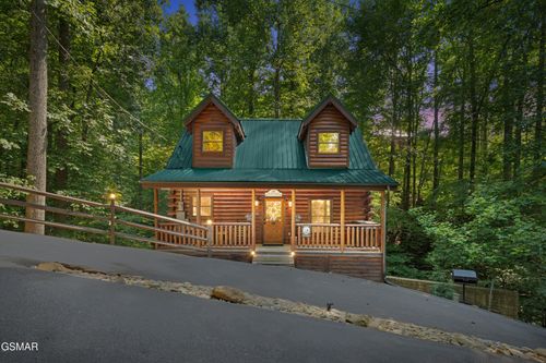 1314 Indian Ct, Sevierville, TN, 37876-8921 | Card Image