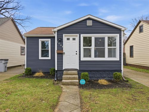 1027 E Milton Ave, Hazel Park, MI, 48030-2384 | Card Image