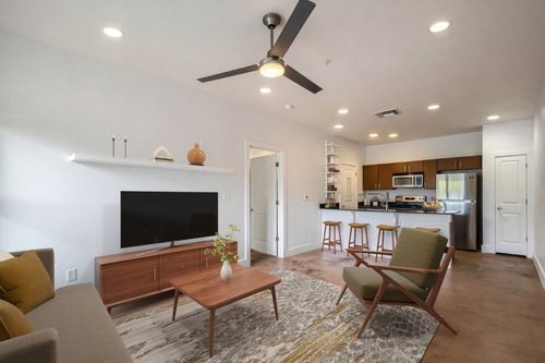 apt-39-1807 Poquito St, Austin, TX, 78702-1353 | Card Image