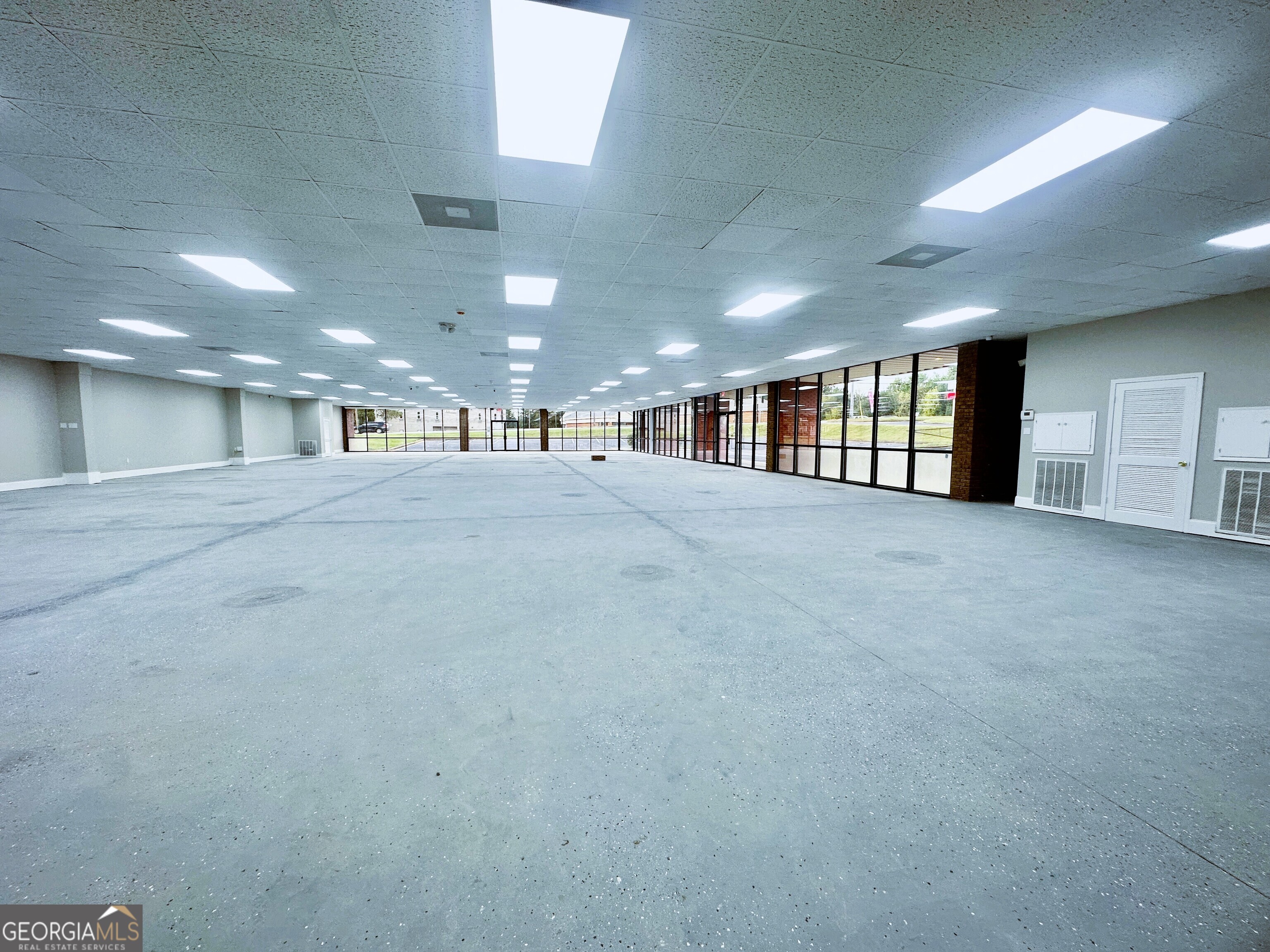 Commercial Sale in Stone Mountain 2