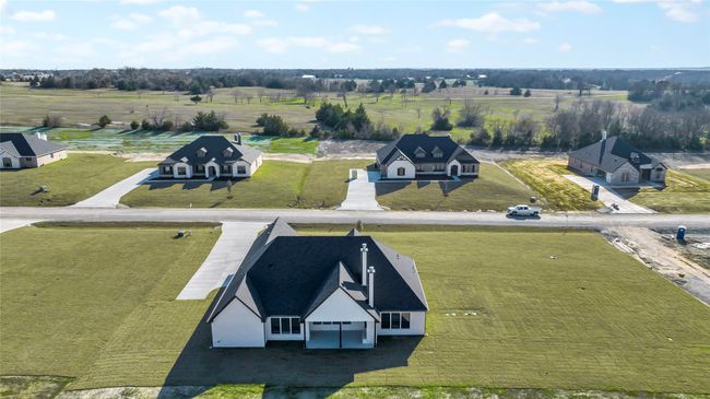 1065 Julian Dr, House other with 4 bedrooms, 3 bathrooms and null parking in Van Alstyne TX | Image 5