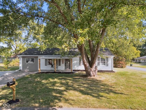 146 Hitchcock Dr, Hope, IN, 47246-9429 | Card Image