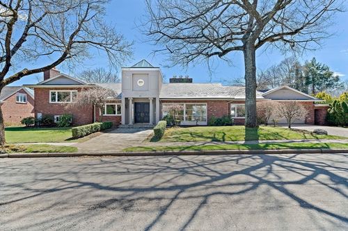 20 Montrose St, Newton, MA, 02458-2718 | Card Image