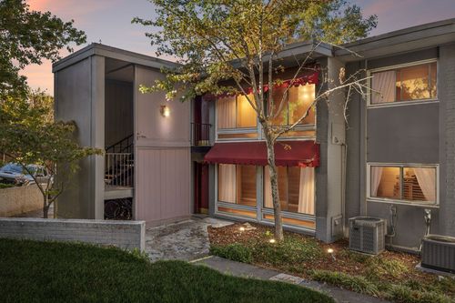 apt-34-201 Acklen Park Dr, Nashville, TN, 37203-1132 | Card Image