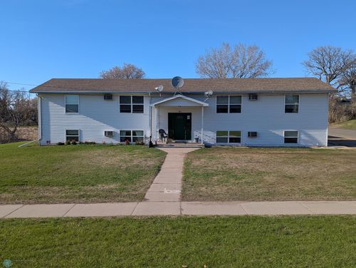 108 Cleveland Ave W, Underwood, MN, 56586-7215 | Card Image