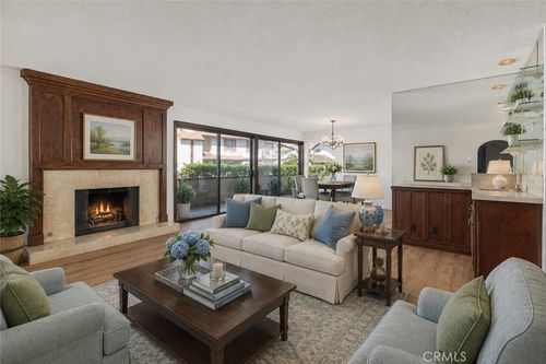6200 Riviera Cir, Long Beach, CA, 90815-4775 | Card Image