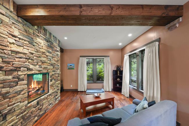 27714 Aspen Pl, House other with 5 bedrooms, 5 bathrooms and 8 parking in Maple Ridge BC | Image 6