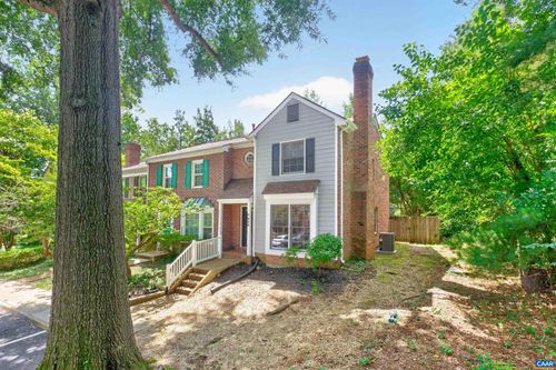 936 Huntwood Ln, CHARLOTTESVILLE, VA, 22901 | Card Image