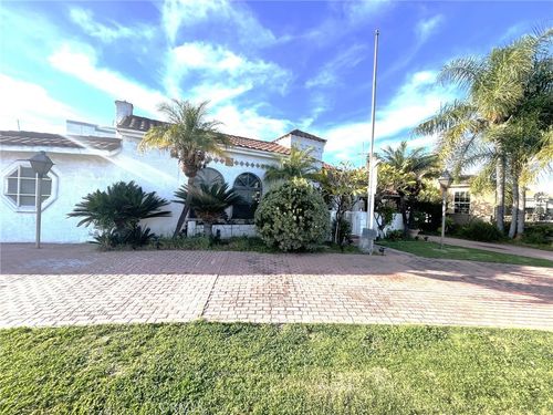 1335 S Woods, Los Angeles, CA, 90022 | Card Image