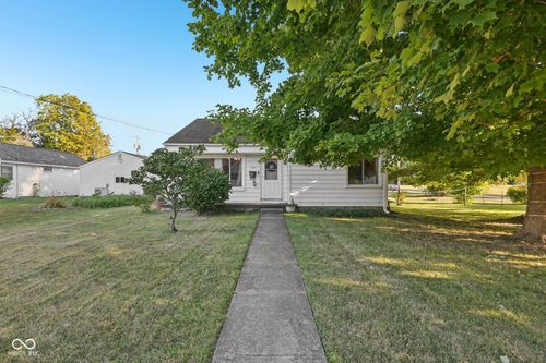104 Forest Ave, Greenfield, IN, 46140-2409 | Card Image