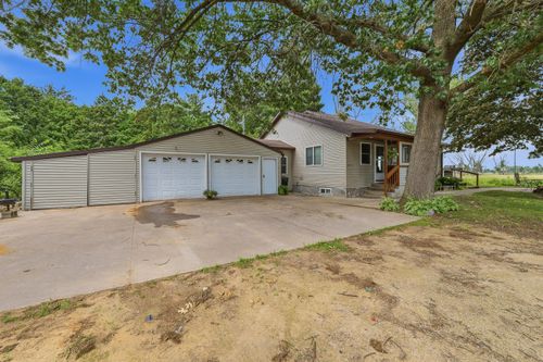 W2632 Fox Ln, Montello, WI, 53949-9083 | Card Image