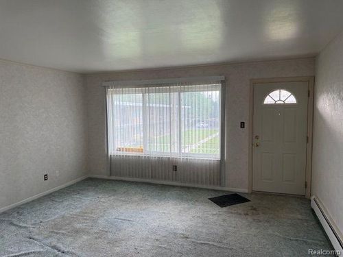 212-17121 Redford Street, Detroit, MI, 48219 | Card Image