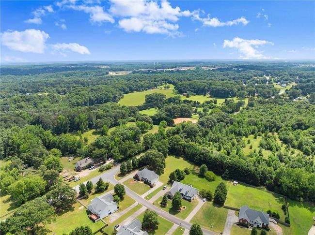 27 Kendall Creek Dr, House other with 3 bedrooms, 2 bathrooms and null parking in Jefferson GA | Image 48