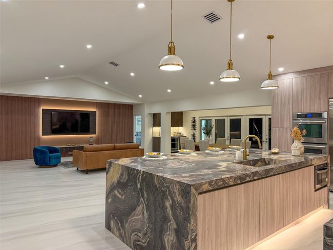 13900 Mustang Trl, House other with 5 bedrooms, 6 bathrooms and null parking in Southwest Ranches FL | Image 19