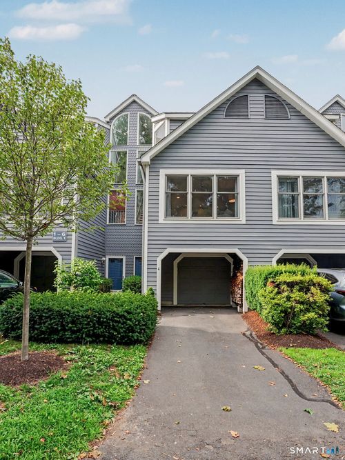 4-4 Fawn Ridge Ln, Wilton, CT, 06897-4432 | Card Image