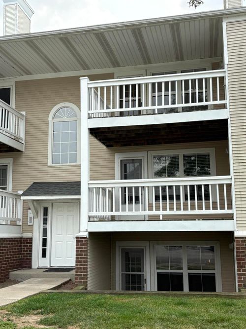 apt-202-117 Fieldcrest St, Ann Arbor, MI, 48103-6403 | Card Image