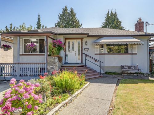 4153 Birtles Ave, Saanich, BC, V8Z3Z3 | Card Image