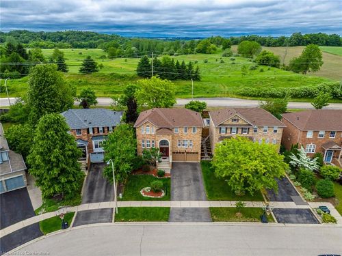 70 Anderson Crt, Ancaster, ON, L9G4Z7 | Card Image