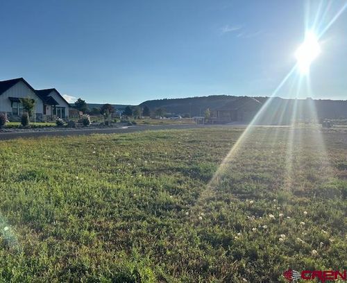 320 Se Limestone Ct, Cedaredge, CO, 81413-8443 | Card Image