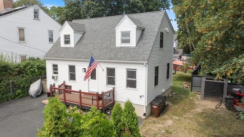 17 Linwood Pl, Amesbury, MA, 01913-2413 | Card Image