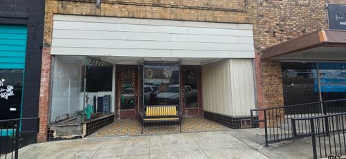 126 W Duval St, Troup, TX, 75789-2036 | Card Image