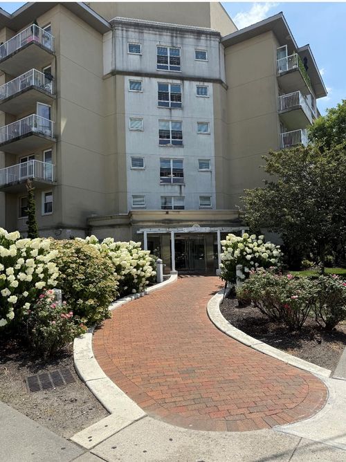 apt-1d-260 Beach 81st St, Rockaway Beach, NY, 11693-1903 | Card Image