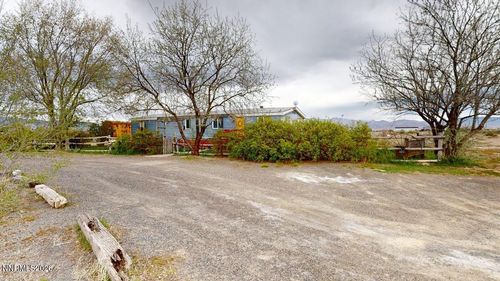 1724 2200 East Street, Battle Mountain, NV, 89820 | Card Image