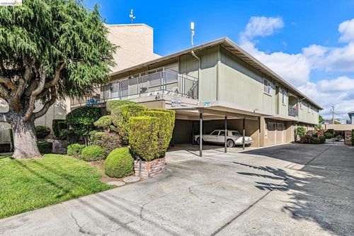 68 Oakes Blvd, San Leandro, CA, 94577-2857 | Card Image