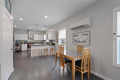 978 Franklin Park W, Saint Albans, VT, 05478-2473 | Card Image