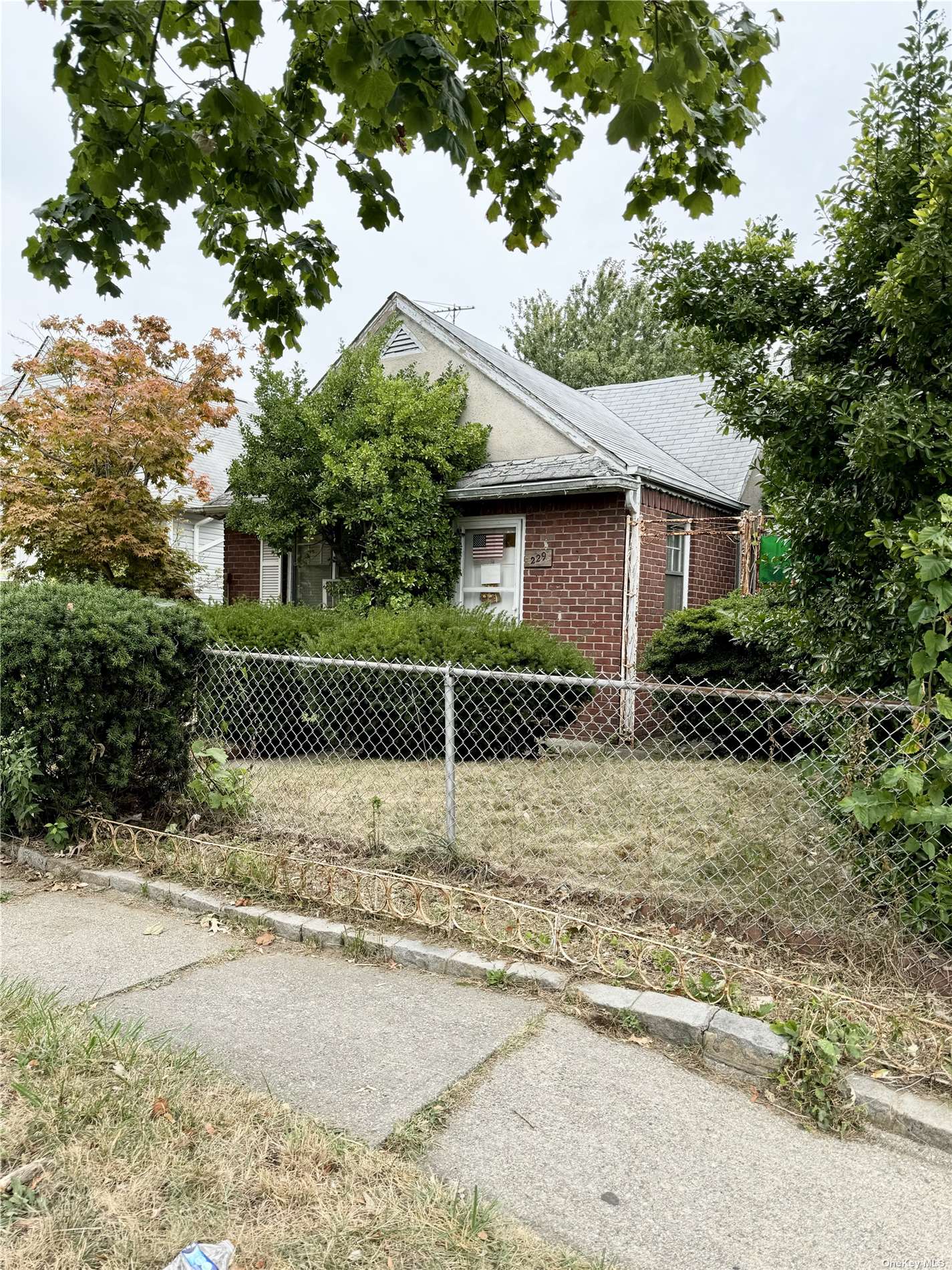 Doherty Ave, Elmont, NY 11003