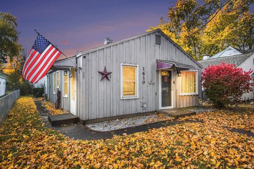 1610 E Donald St, South Bend, IN, 46613-3526 | Card Image