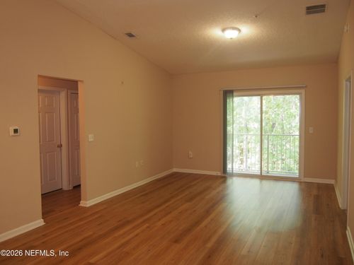 1716-7920 Merrill Rd, Jacksonville, FL, 32277-6549 | Card Image
