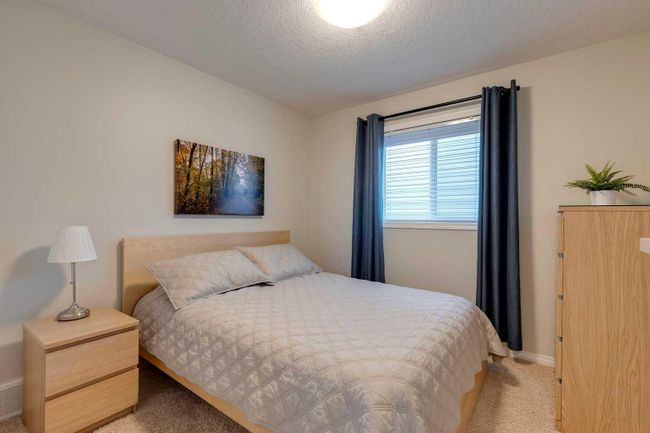 74 Kinlea Way Nw, Home with 3 bedrooms, 2 bathrooms and 4 parking in Calgary AB | Image 26