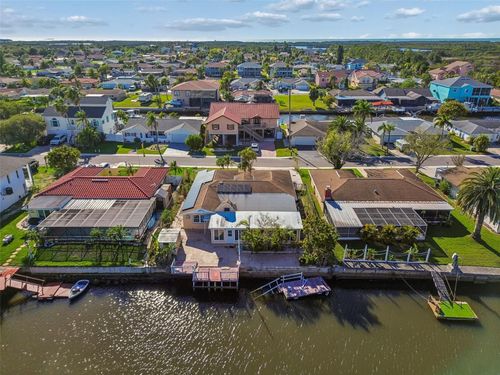 9900 Island Harbor Dr, PORT RICHEY, FL, 34668-3551 | Card Image