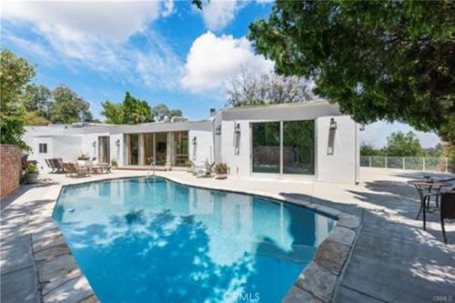 5353 Shirley Ave, Tarzana, CA, 91356 | Card Image