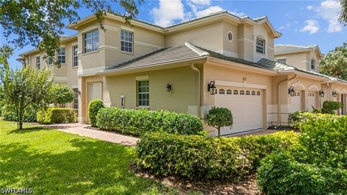 7c-658 Vintage Reserve Circle S, NAPLES, FL, 34119 | Card Image