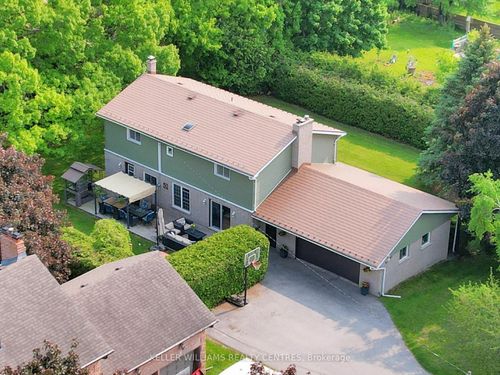 31 Henry St, Keswick, ON, L4P2L5 | Card Image