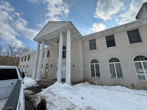 28 Miller Dr, Boonton Twp, NJ, 07005-9235 | Card Image