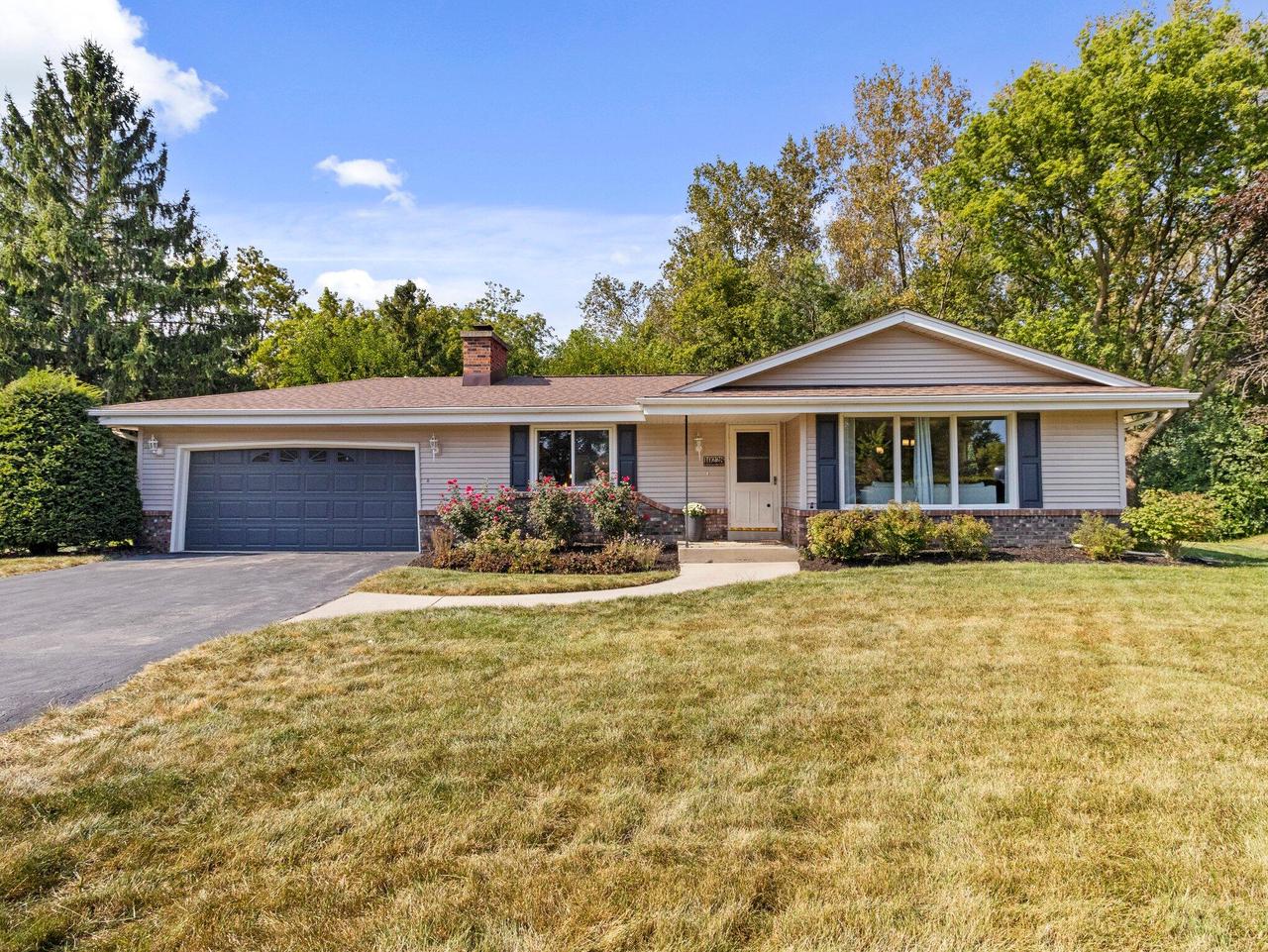 Scepter Cir, Franklin, WI 53132