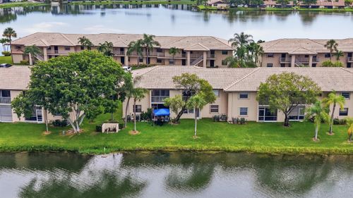 207-5501 Lakeside Dr, Margate, FL, 33063-7626 | Card Image