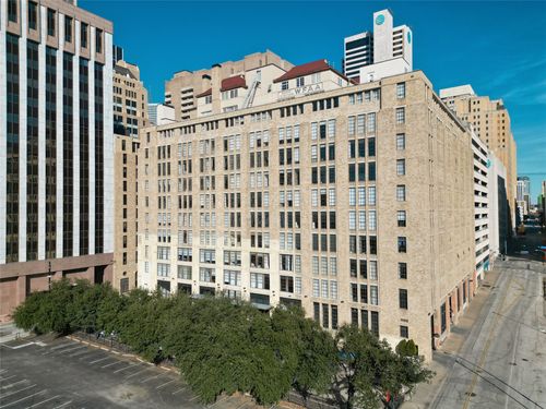 301-1122 Jackson St, Dallas, TX, 75202-5221 | Card Image