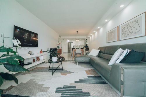 1003-19380 Collins Ave, Sunny Isles Beach, FL, 33160-2285 | Card Image