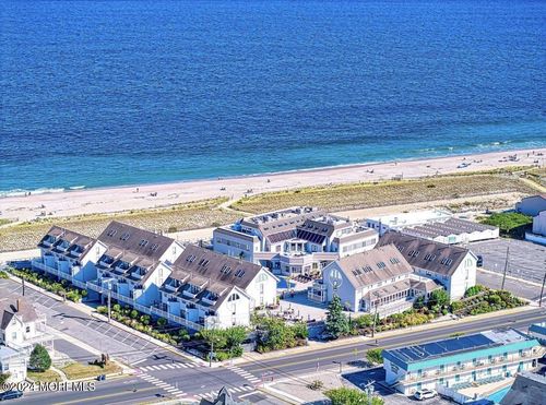 29-900 Ocean Ave, Point Pleasant Beach, NJ, 08742-3300 | Card Image