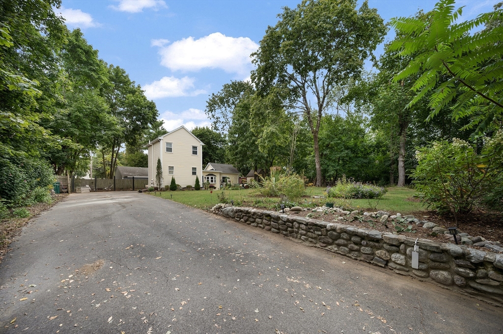 Prospect Ave, Attleboro, MA 02703