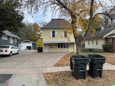 2200 Rebecca St, House other with 2 bedrooms, 2 bathrooms and null parking in Sioux City IA | Image 1