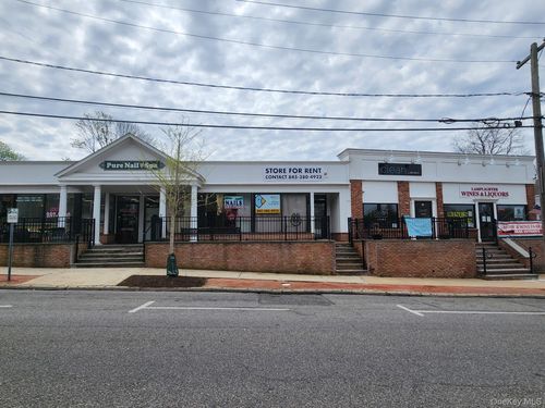 b-24 Jagger Lane, Southampton, NY, 11969 | Card Image