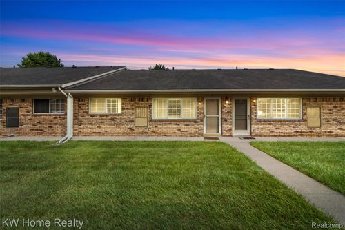 3-16030 Holz Drive, Southgate, MI, 48195 | Card Image
